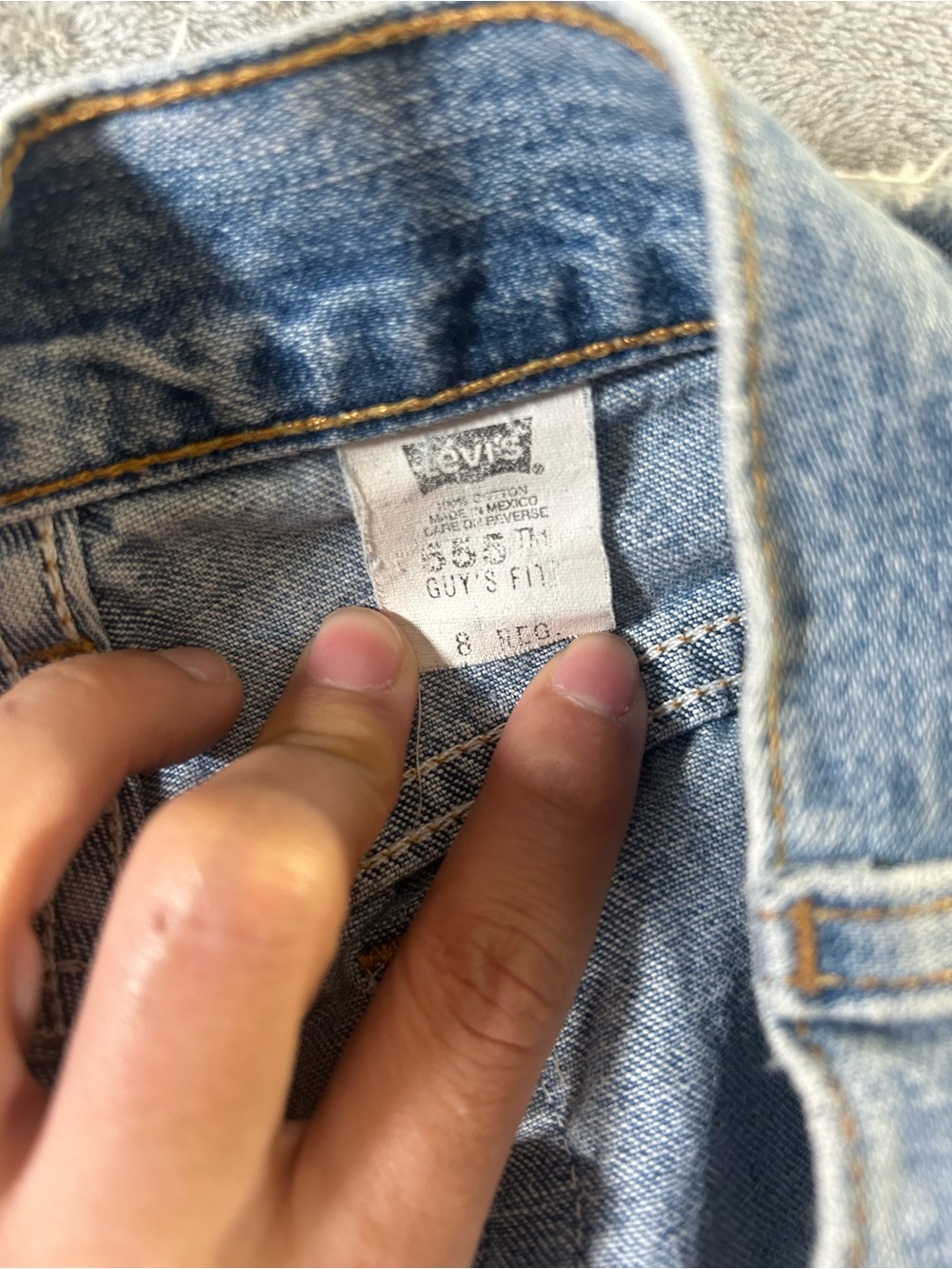 Levi’s vintage Classic Women's Denim Cutoff Shorts - Light Blue guys fit - Picture 4 of 9